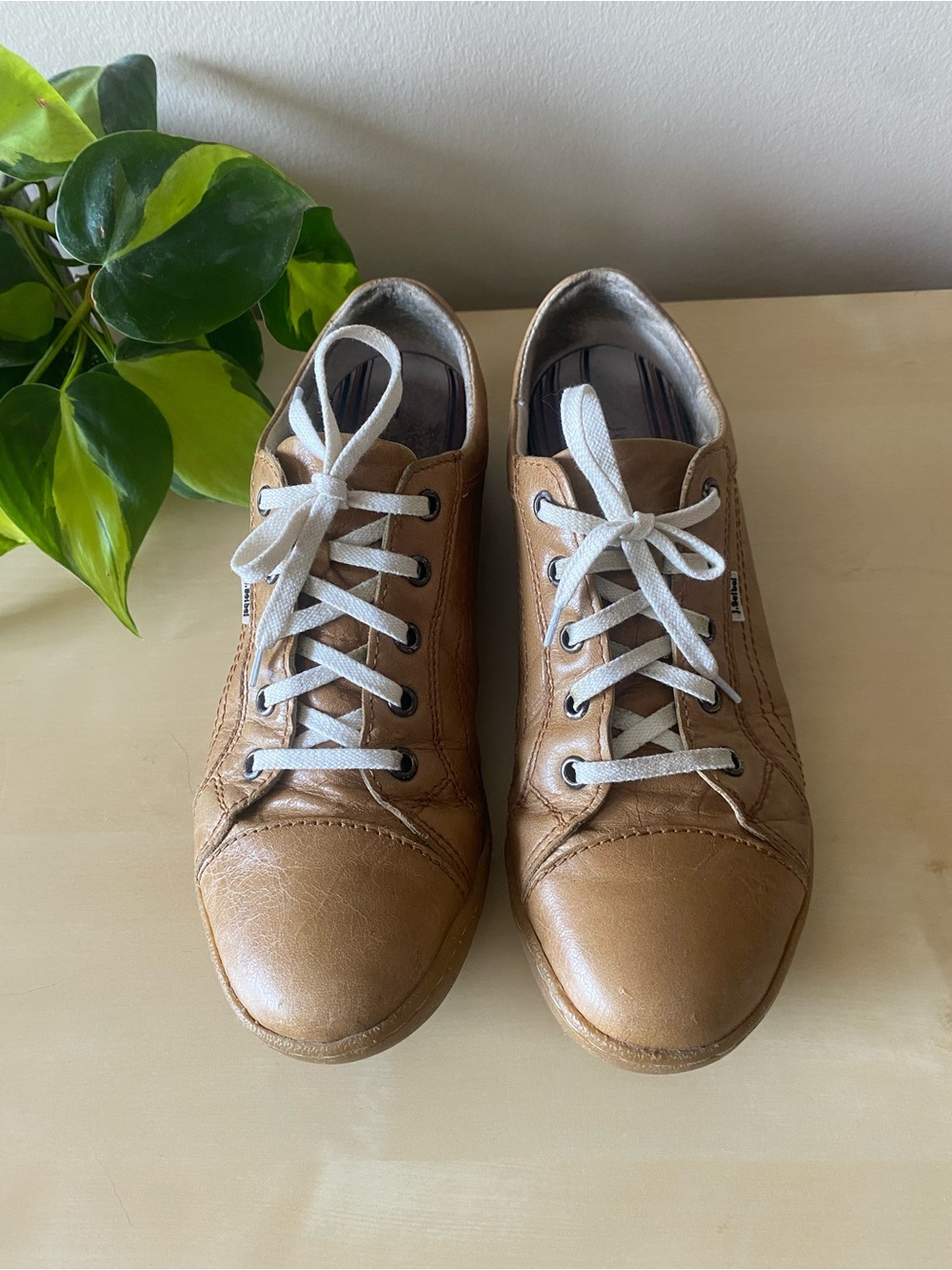 Josef Seibel camel coloured leather shoes, size 39